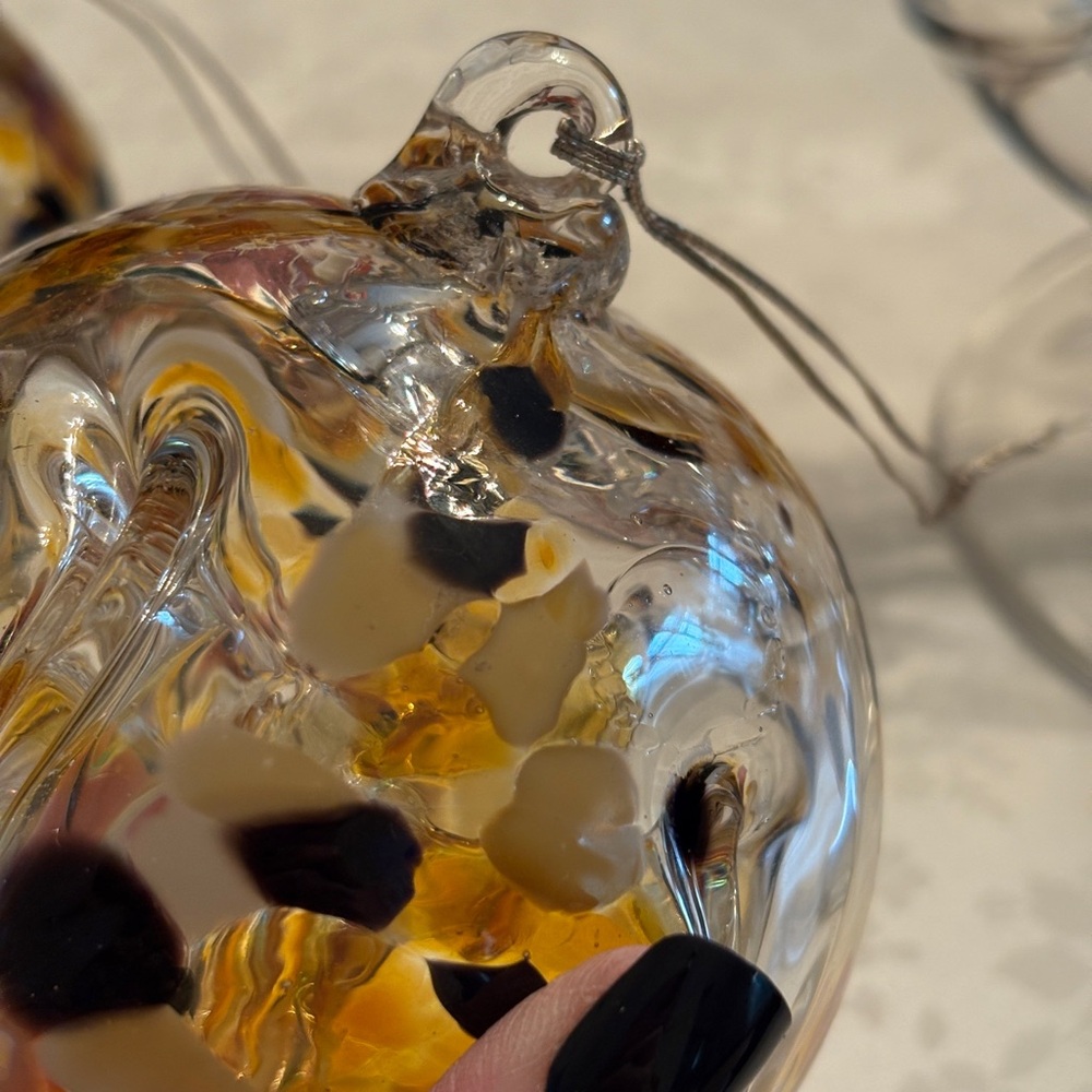 Pair of hand blown Witches Balls - Picture 6 of 9
